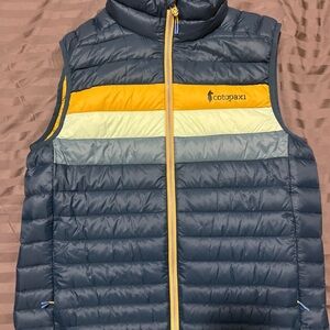 Cotopaxi Fuego Vest - Men Medium - Navy, Yellow, and Light Blue